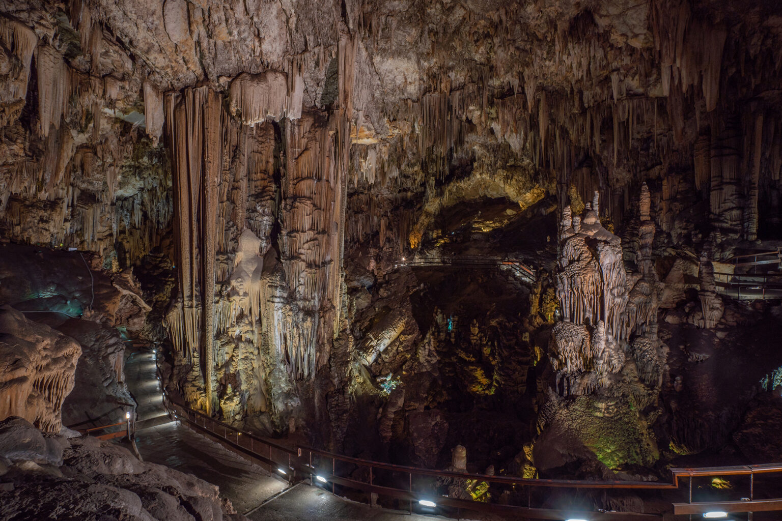 2 Cueva de Nerja